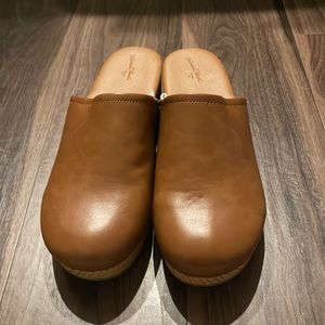 Universal Thread Mules - Brown - Women’s 10